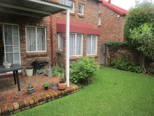 To Let 3 Bedroom Property for Rent in Garsfontein Gauteng