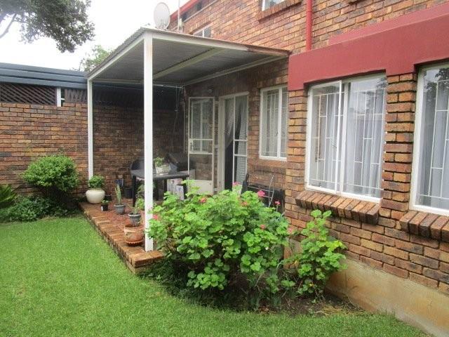 To Let 3 Bedroom Property for Rent in Garsfontein Gauteng