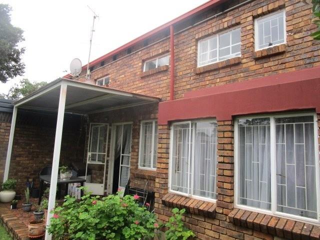 To Let 3 Bedroom Property for Rent in Garsfontein Gauteng