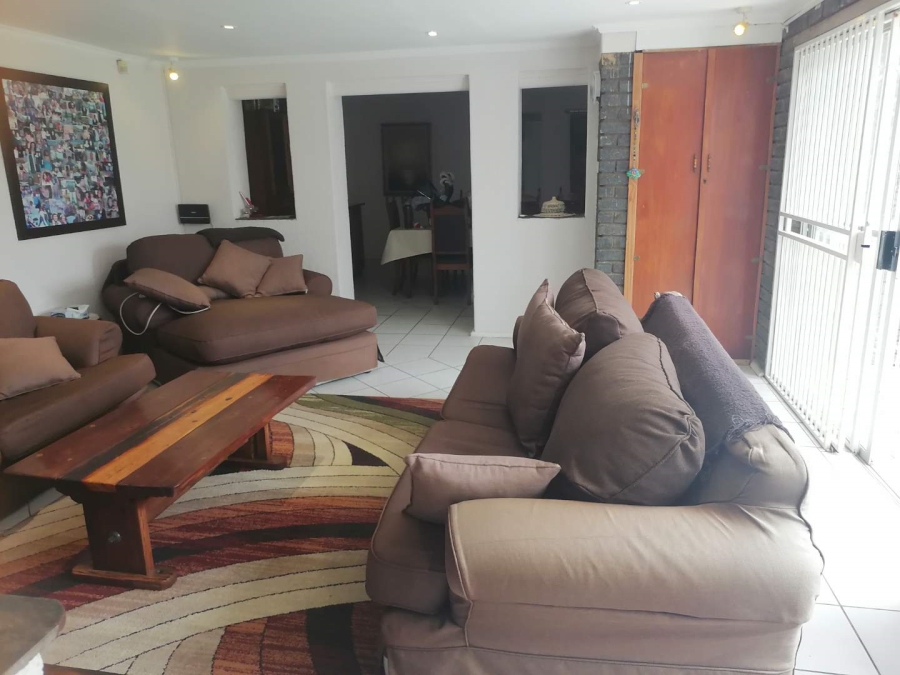 4 Bedroom Property for Sale in Selcourt Gauteng