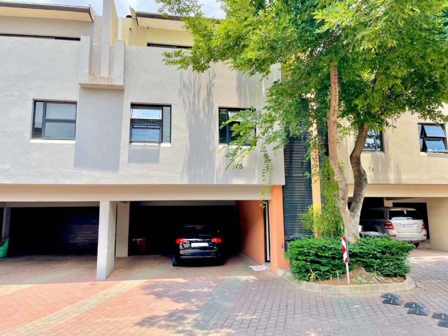 2 Bedroom Property for Sale in Lombardy Estate Gauteng