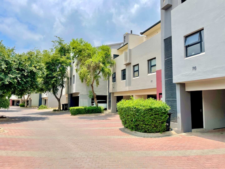 2 Bedroom Property for Sale in Lombardy Estate Gauteng