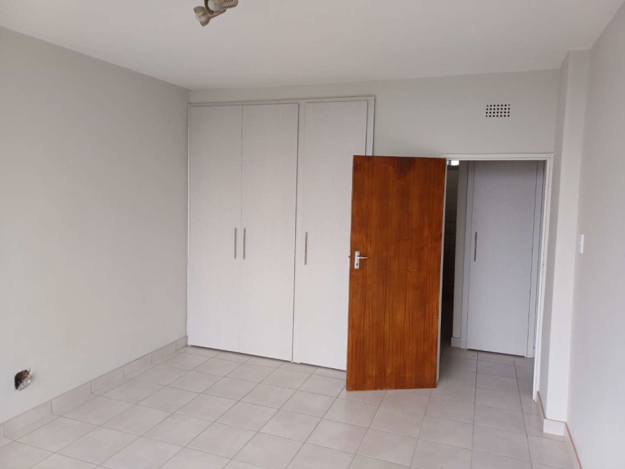 To Let 2 Bedroom Property for Rent in Honeyhills Gauteng