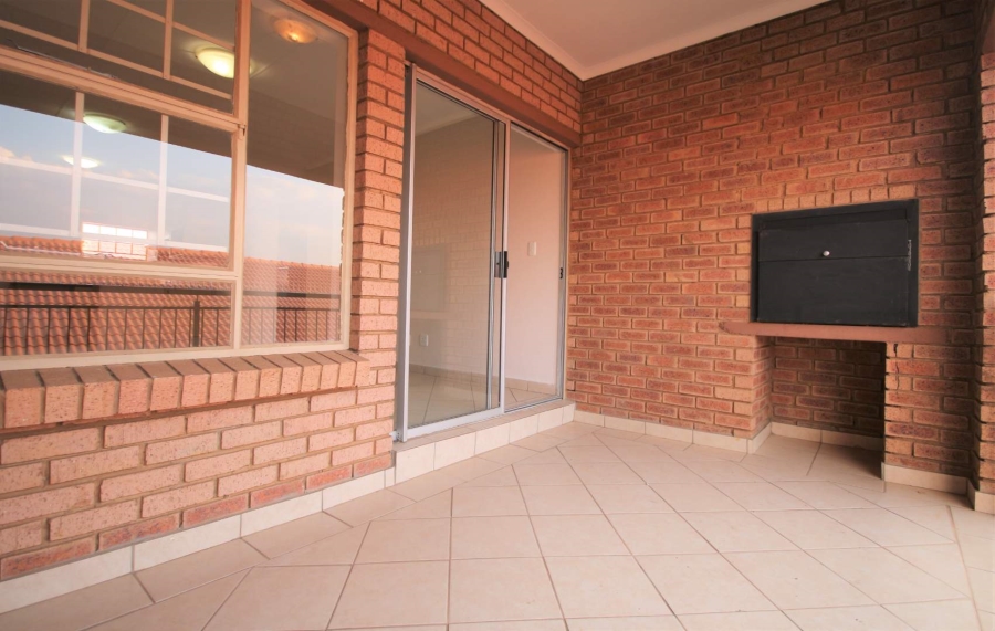 To Let 2 Bedroom Property for Rent in Hazeldean Gauteng