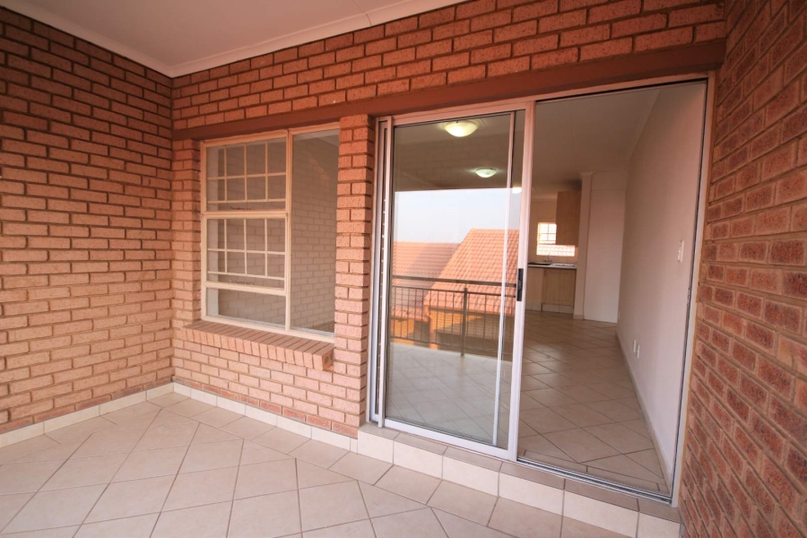 To Let 2 Bedroom Property for Rent in Hazeldean Gauteng