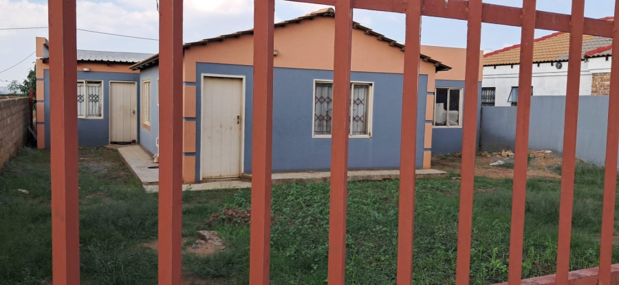 7 Bedroom Property for Sale in Soshanguve Gauteng