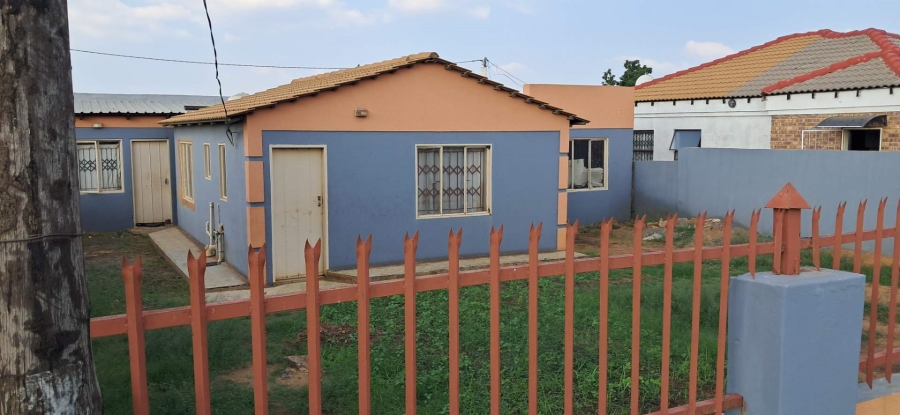 7 Bedroom Property for Sale in Soshanguve Gauteng