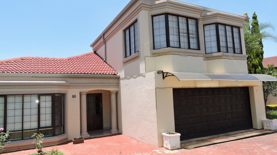 5 Bedroom Property for Sale in Moreleta Park Gauteng