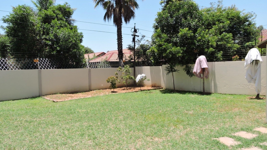 5 Bedroom Property for Sale in Moreleta Park Gauteng