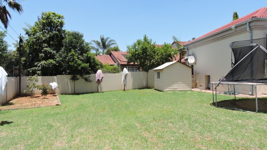 5 Bedroom Property for Sale in Moreleta Park Gauteng