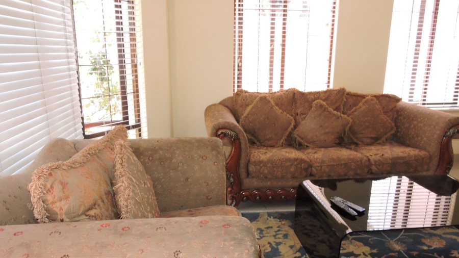 5 Bedroom Property for Sale in Moreleta Park Gauteng