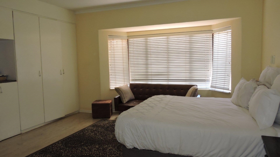 5 Bedroom Property for Sale in Moreleta Park Gauteng