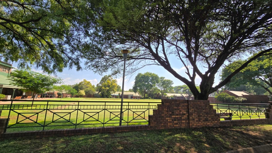 1 Bedroom Property for Sale in Montana Gauteng