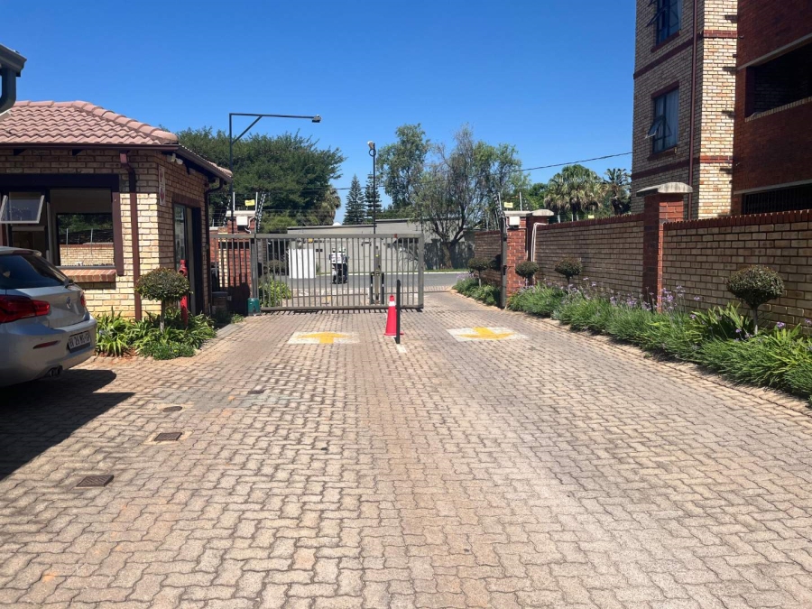 To Let 2 Bedroom Property for Rent in Randpark Ridge Gauteng