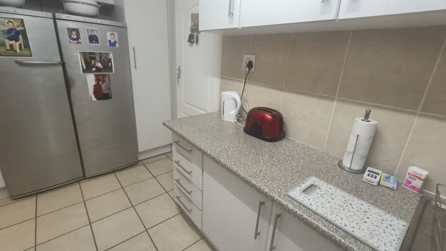 3 Bedroom Property for Sale in Bronberrick Gauteng