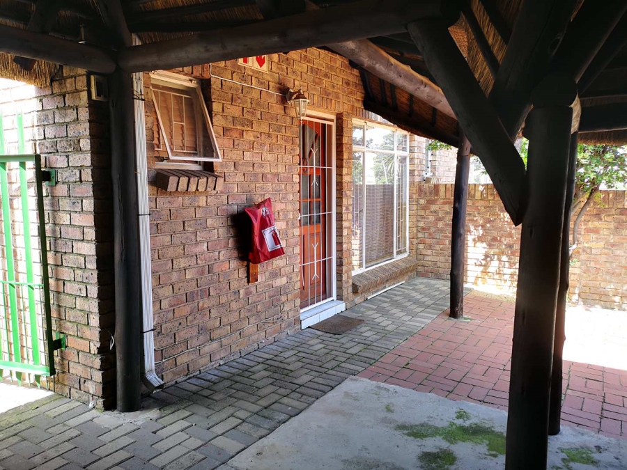 2 Bedroom Property for Sale in Lindbergh Park Gauteng