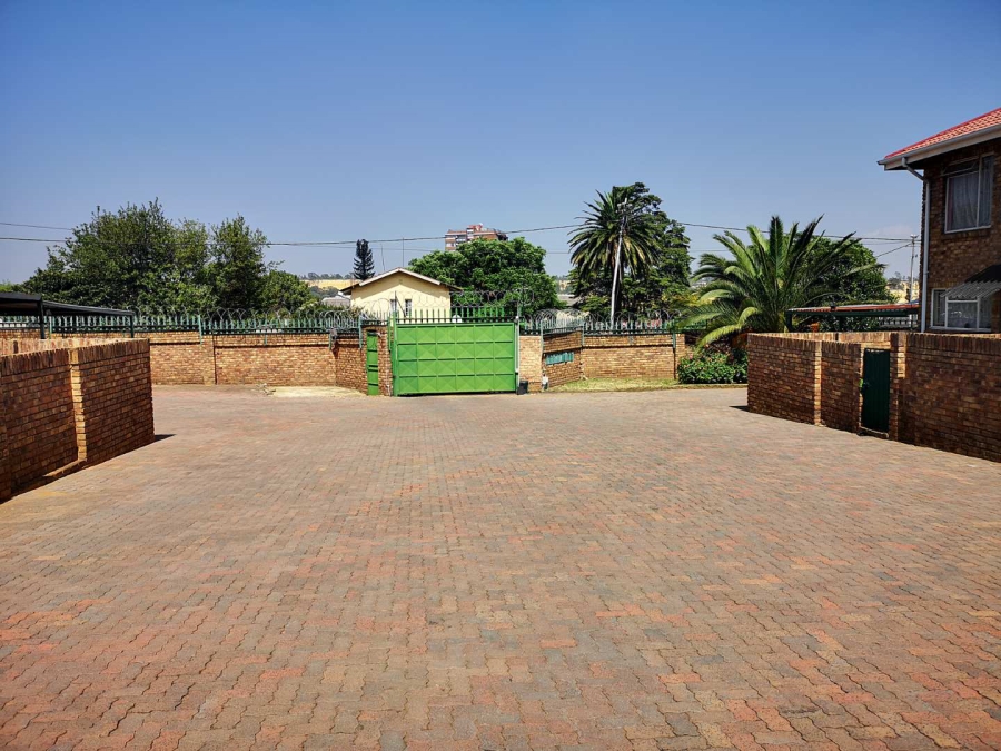 2 Bedroom Property for Sale in Lindbergh Park Gauteng