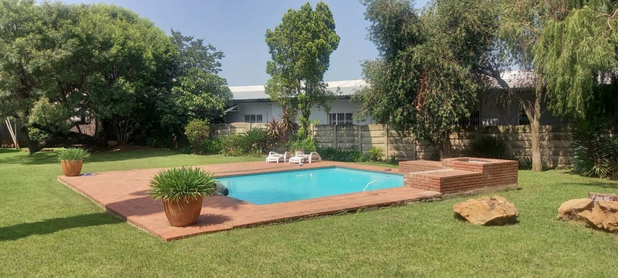 4 Bedroom Property for Sale in Brackenhurst Gauteng