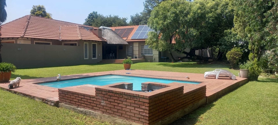 4 Bedroom Property for Sale in Brackenhurst Gauteng