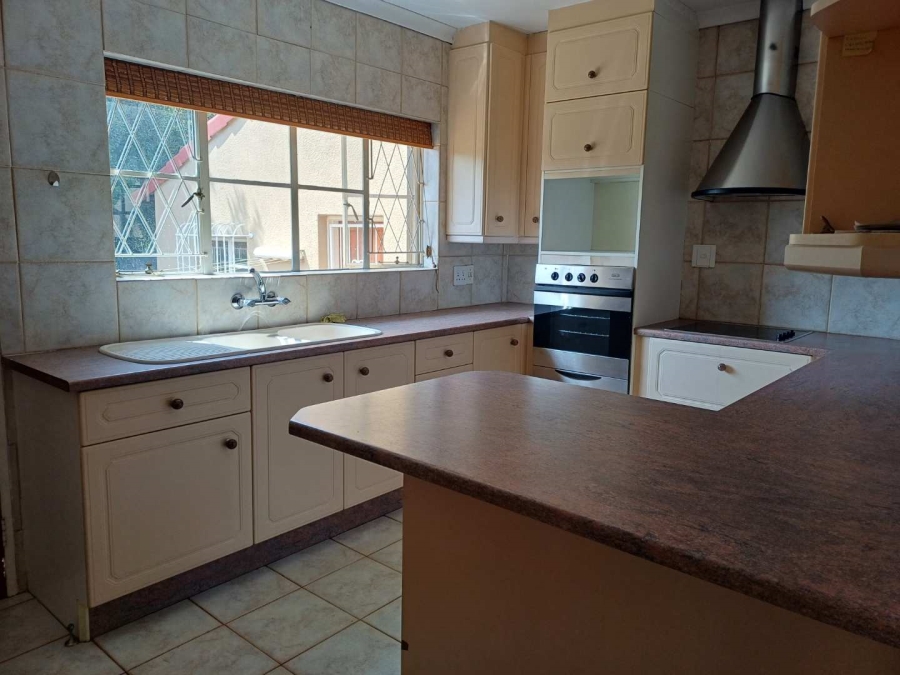 3 Bedroom Property for Sale in Brackenhurst Gauteng