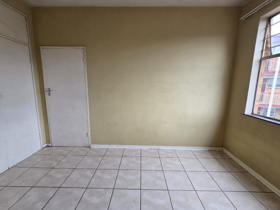 2 Bedroom Property for Sale in New Redruth Gauteng