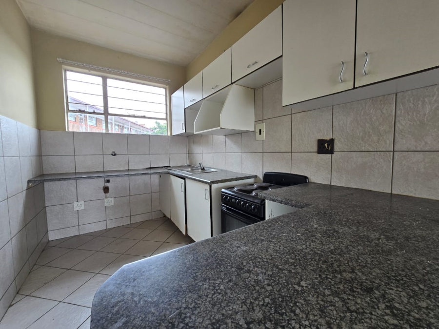 2 Bedroom Property for Sale in New Redruth Gauteng