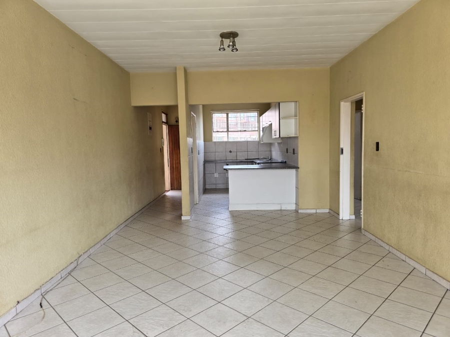 2 Bedroom Property for Sale in New Redruth Gauteng