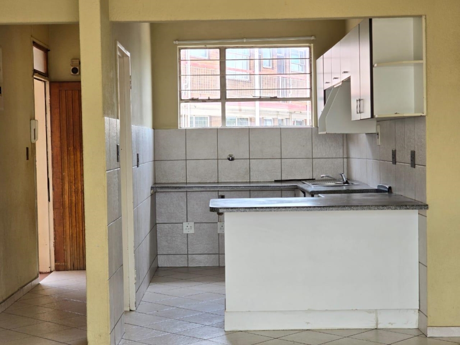 2 Bedroom Property for Sale in New Redruth Gauteng