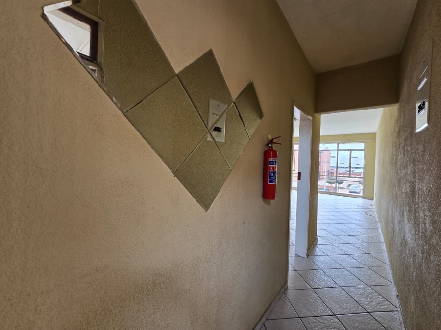 2 Bedroom Property for Sale in New Redruth Gauteng