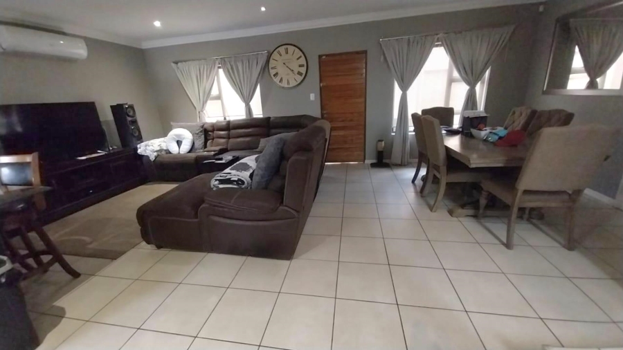 3 Bedroom Property for Sale in New Redruth Gauteng