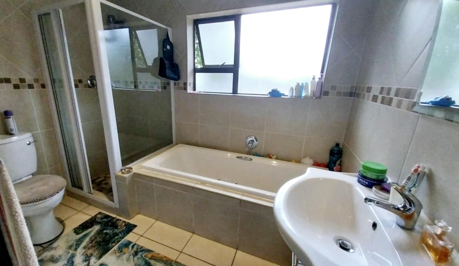 3 Bedroom Property for Sale in New Redruth Gauteng