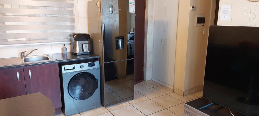 1 Bedroom Property for Sale in Aeroton Gauteng