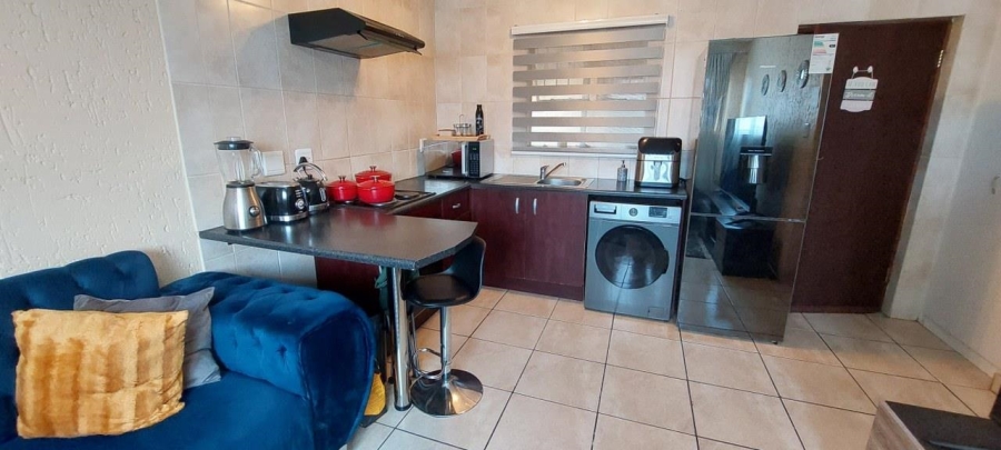 1 Bedroom Property for Sale in Aeroton Gauteng