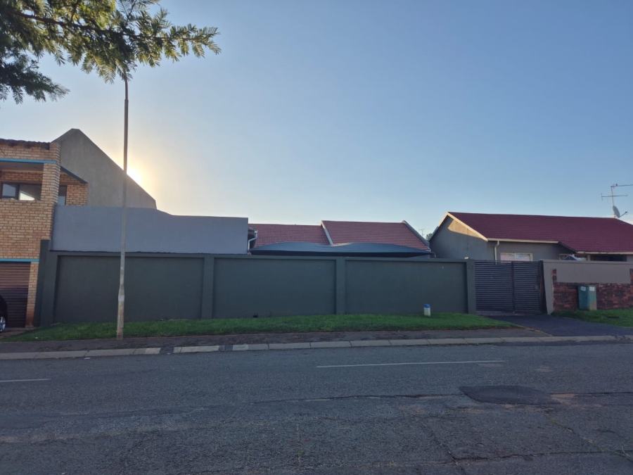 5 Bedroom Property for Sale in Eldorado Gauteng