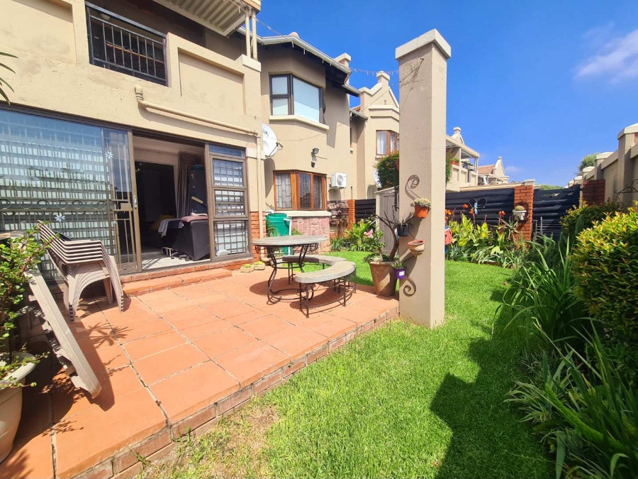 2 Bedroom Property for Sale in Meyersdal Gauteng