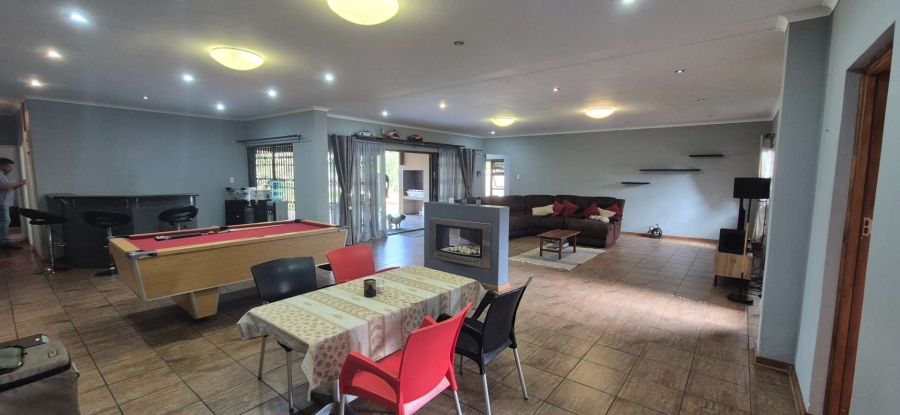 4 Bedroom Property for Sale in Brackenhurst Gauteng