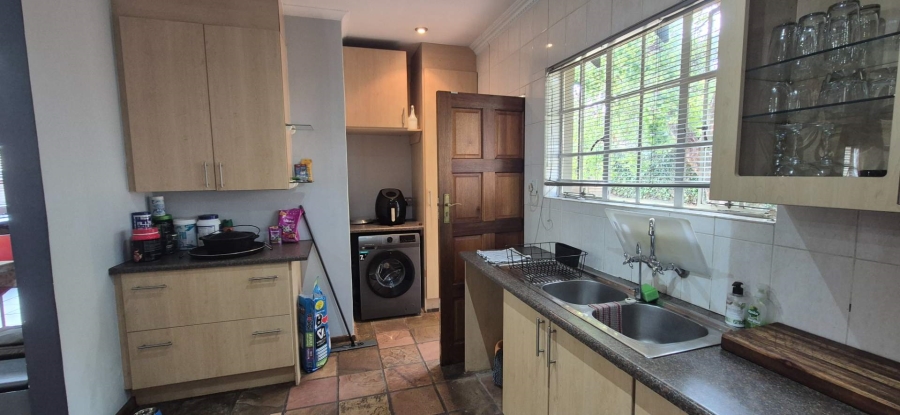 4 Bedroom Property for Sale in Brackenhurst Gauteng