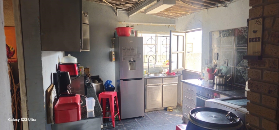 2 Bedroom Property for Sale in Tsakane Gauteng