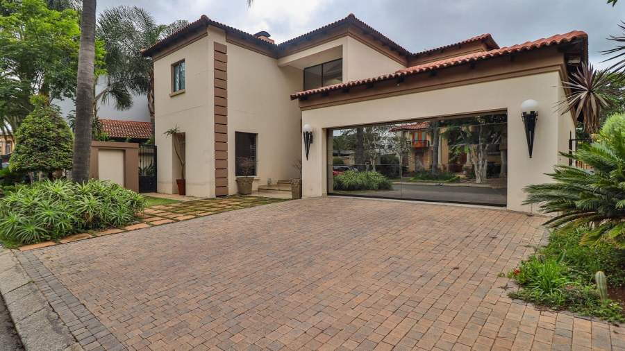 5 Bedroom Property for Sale in Beyerspark Gauteng