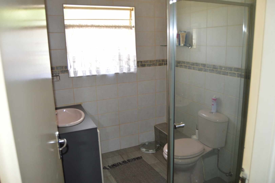 3 Bedroom Property for Sale in Brackendowns Gauteng