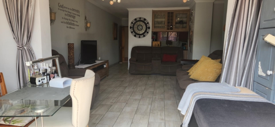 2 Bedroom Property for Sale in Meyersdal Gauteng