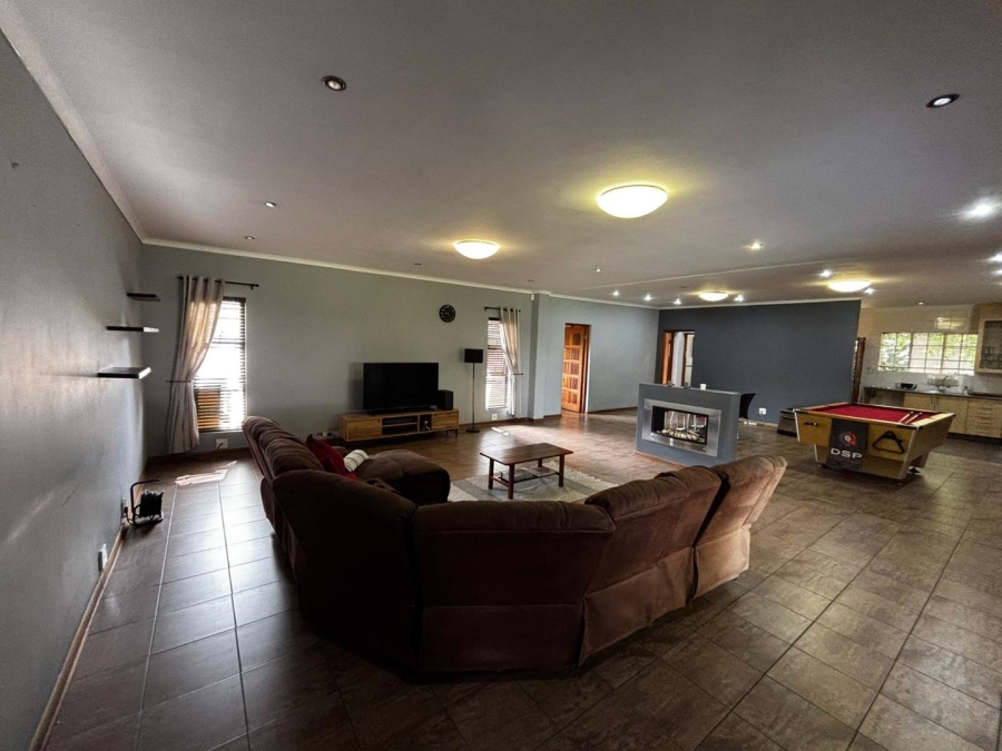 4 Bedroom Property for Sale in Brackenhurst Gauteng