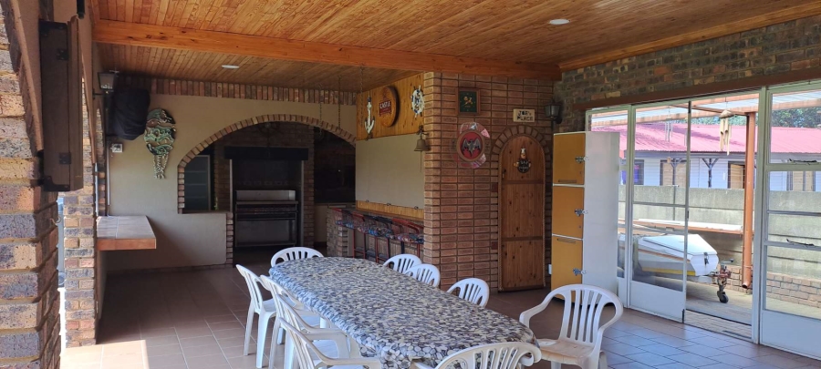 5 Bedroom Property for Sale in Brackenhurst Gauteng