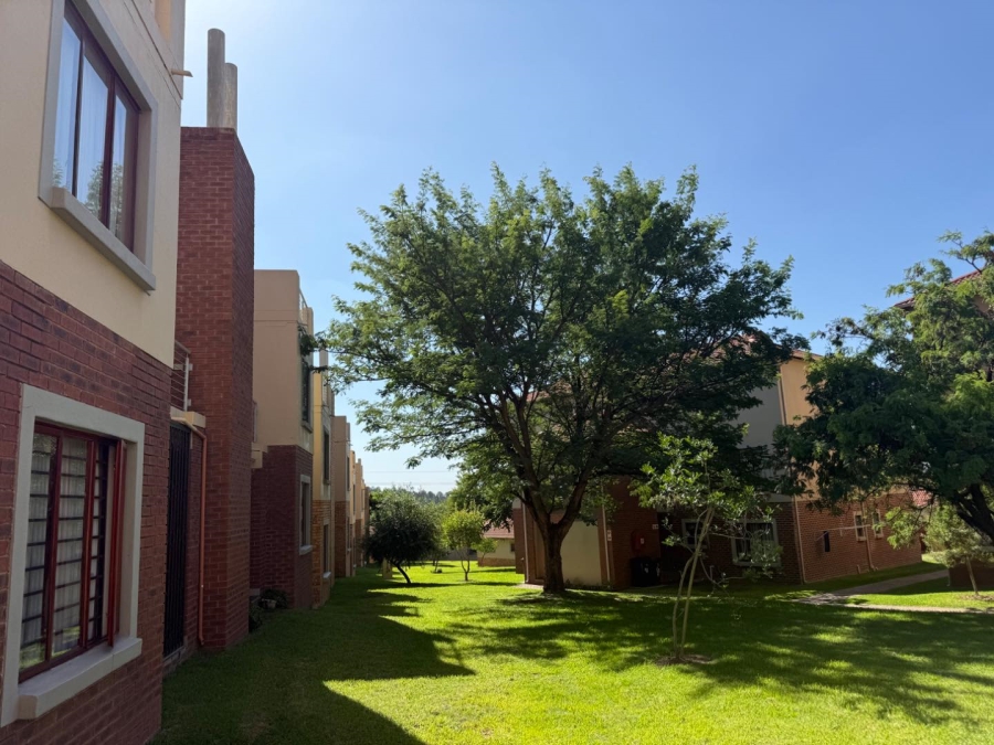 2 Bedroom Property for Sale in Carlswald Meadows Gauteng