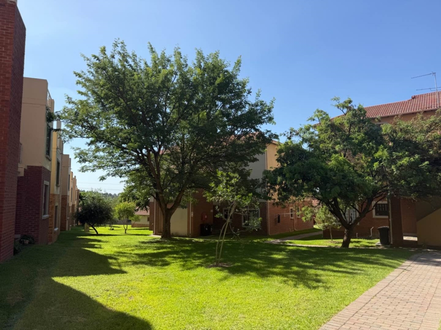 2 Bedroom Property for Sale in Carlswald Meadows Gauteng