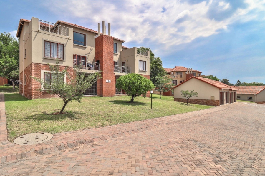 2 Bedroom Property for Sale in Carlswald Meadows Gauteng