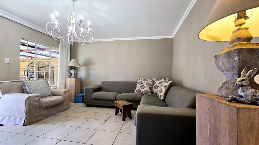 3 Bedroom Property for Sale in Equestria Gauteng