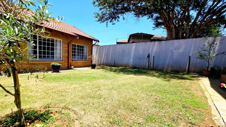 3 Bedroom Property for Sale in Equestria Gauteng