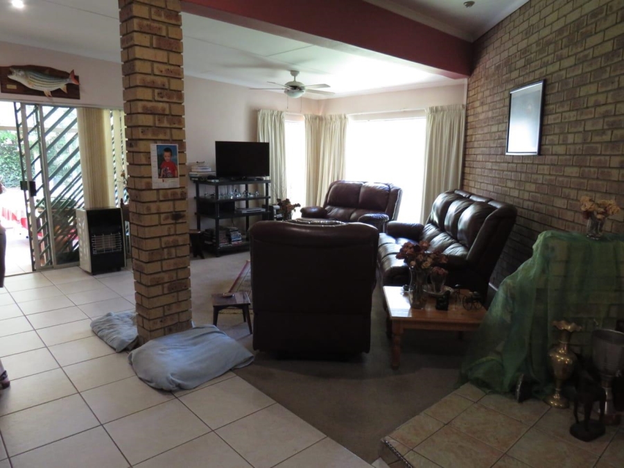 4 Bedroom Property for Sale in Edleen Gauteng