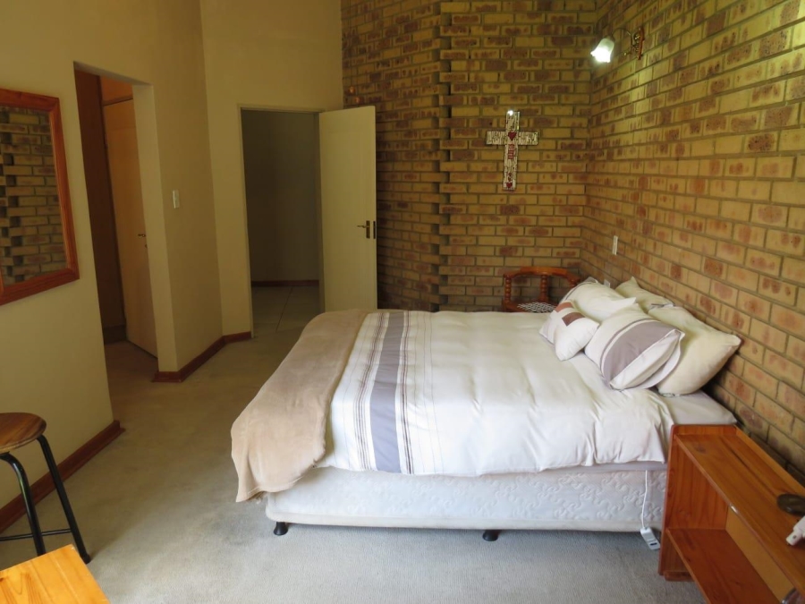 4 Bedroom Property for Sale in Edleen Gauteng